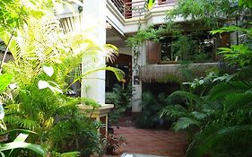 Alibi Guesthouse